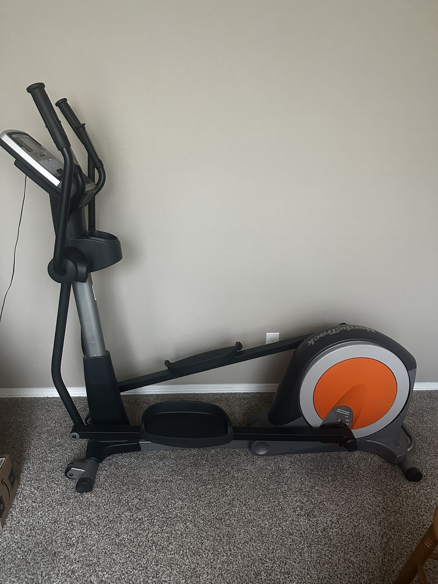 NordicTrack Elliptical E5vi