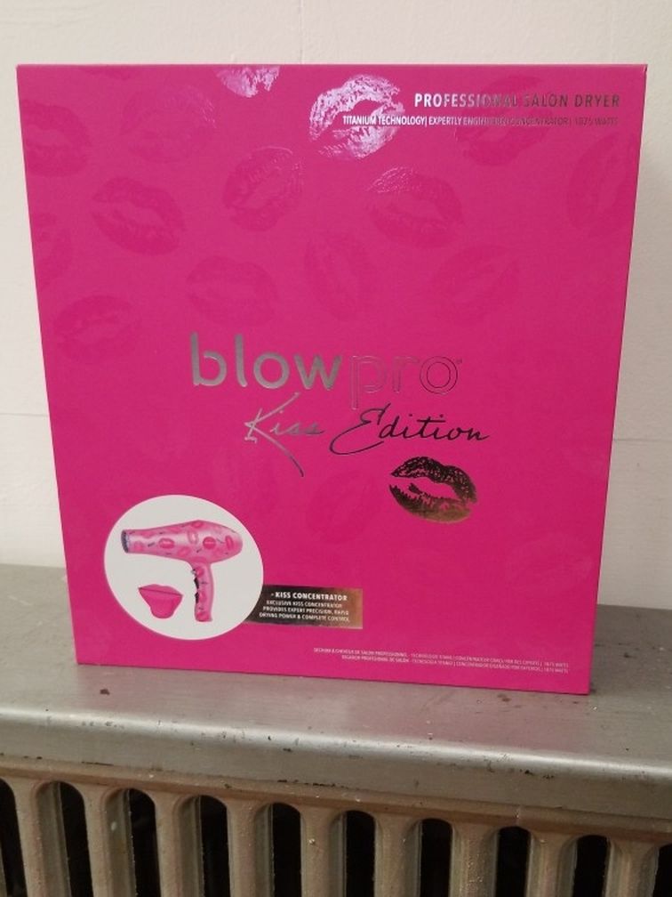 BLOW DRYER blowpro "Kiss Edition" 1875 Watts 