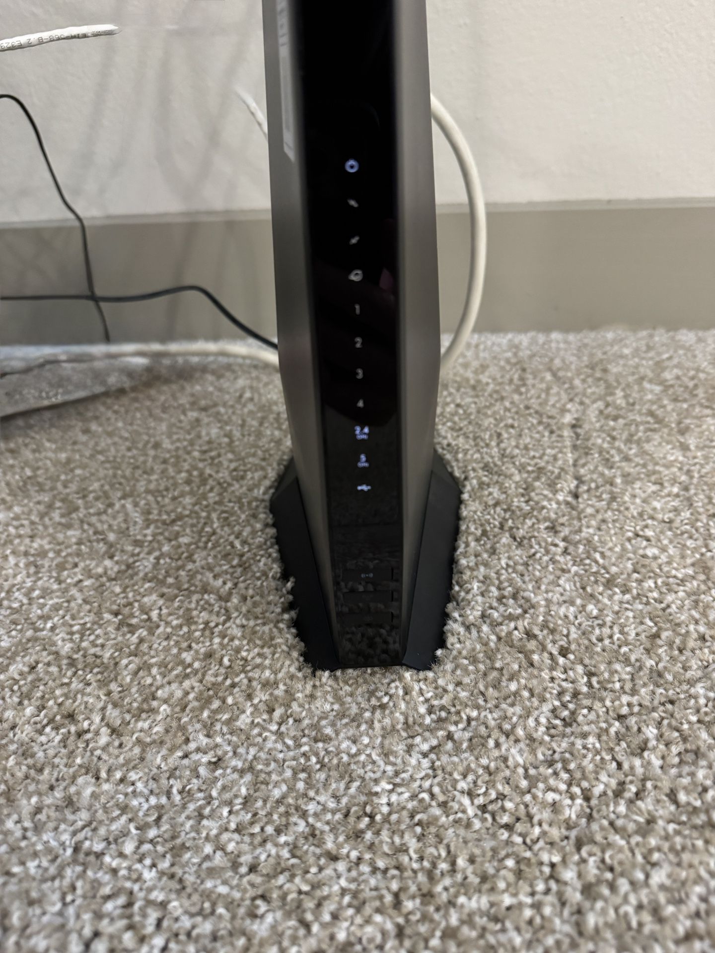 Netgear Nighthawk Modem/Router Combo. Great Condition!