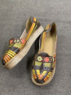 Women sandals