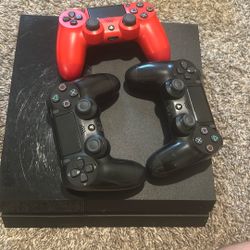 PS4 With Three Different Controllers 