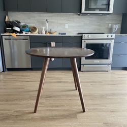 Article Seno Dining Table 