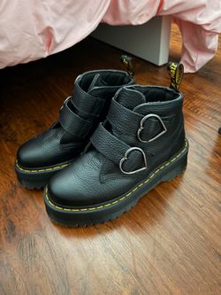 Doc martens Devon ankle boots platform