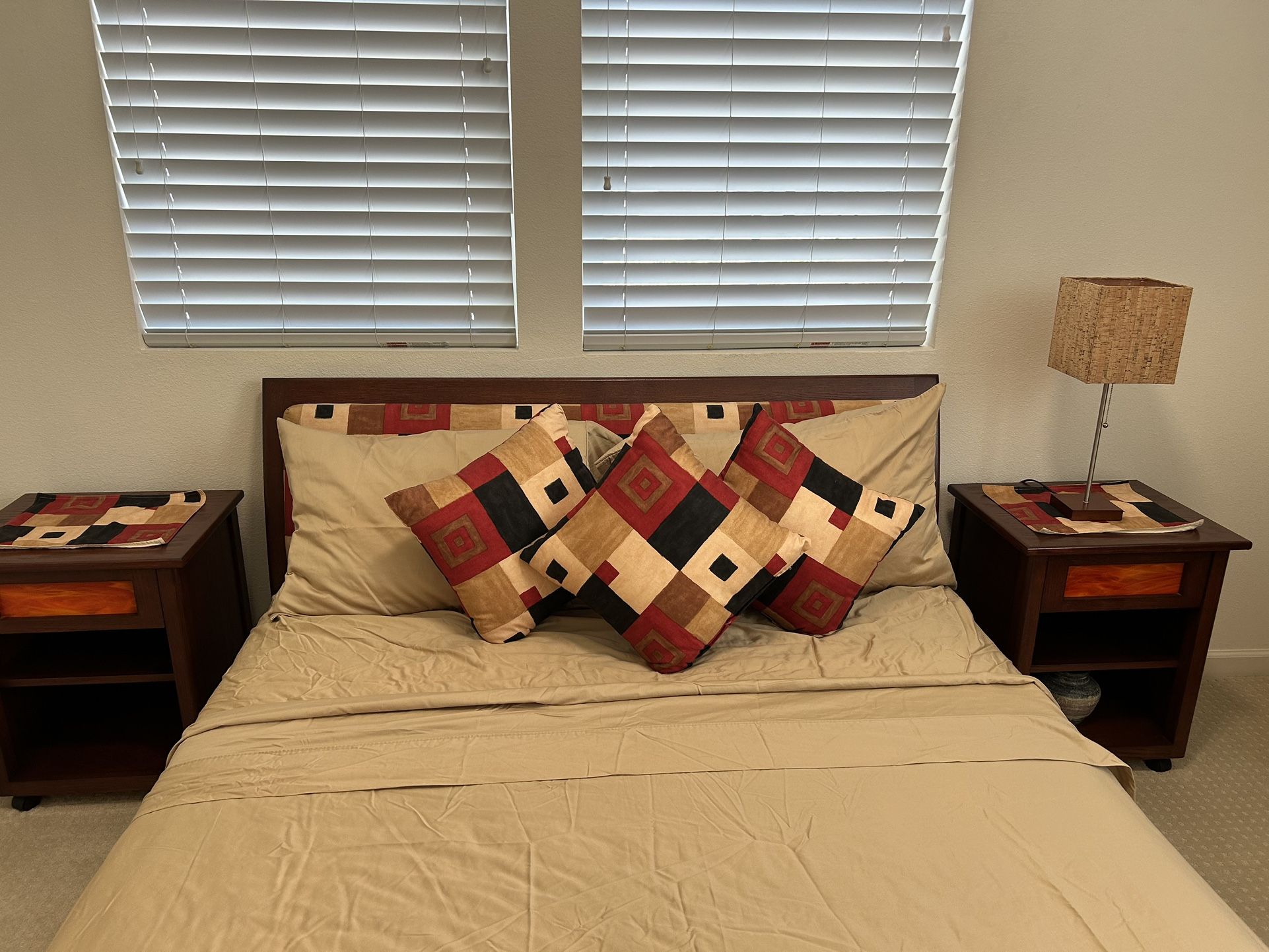 Custom Made Solid Oak Wood Platform Bed Set (Queen) w/optional Dresser