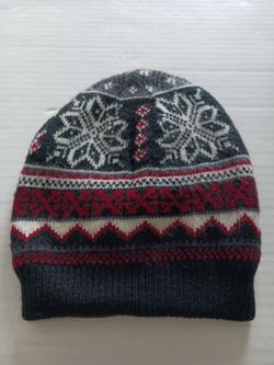 Muk Luks - Beanie Hat, Infinity Scarf, Gloves & Arm warmers Set- Reversable