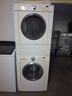 Frigidaire Washer Dryer Set