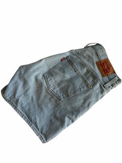 Women’s 501 mom shorts! Size 30 great condition