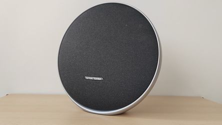 Harman kardon onyx 9