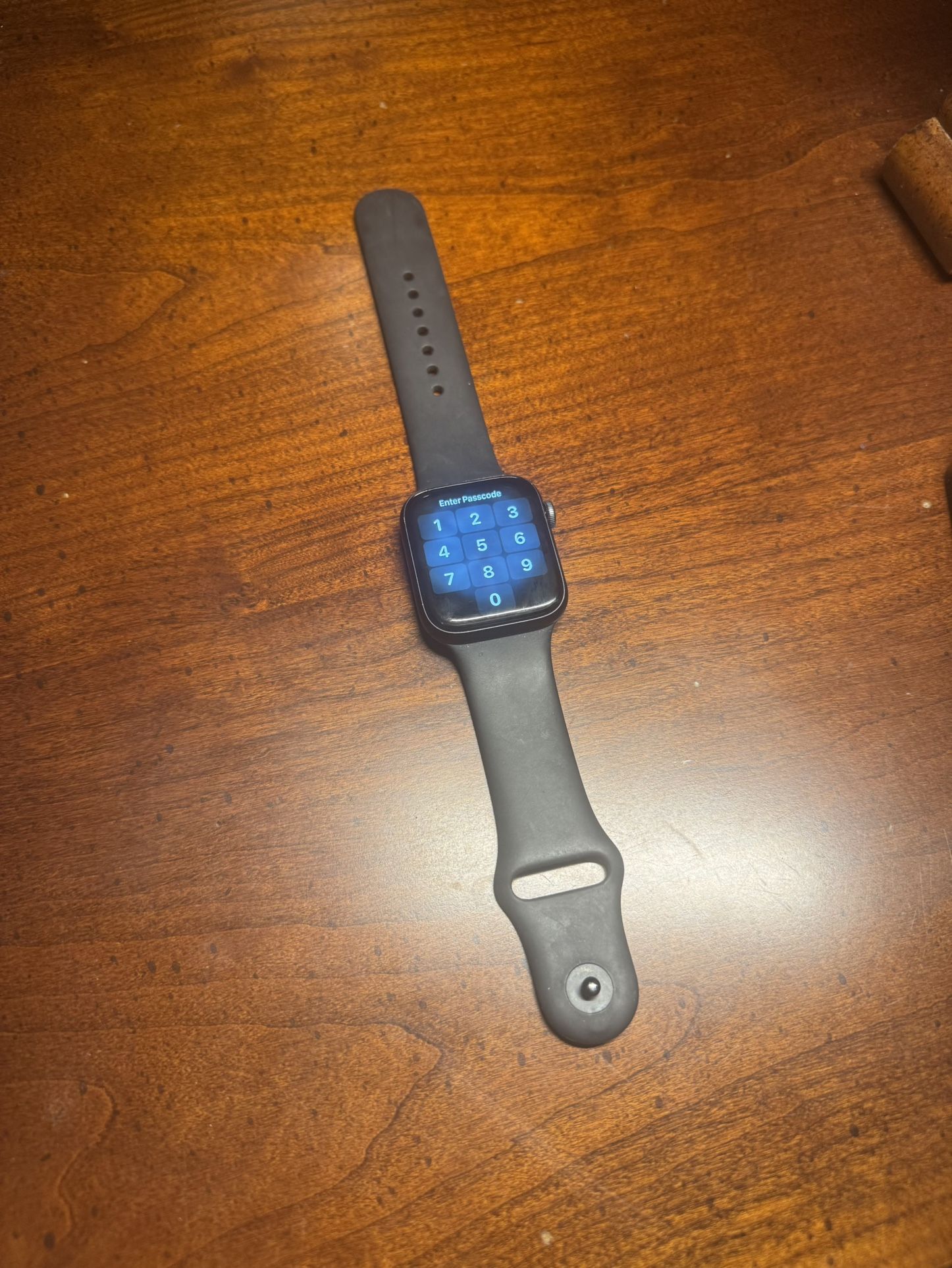 Apple Watch Series 5 - 44M (black)