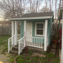 Play House/Storage Shed