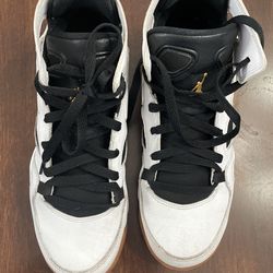 Nike Boys Air Jordan Flight Club 92 White Basketball Shoes for