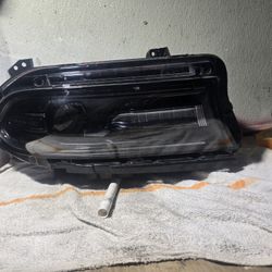 2015 2022 dodge charger passenger oem halogen headlight 