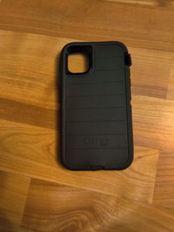 iPhone 11 OtterBox defender