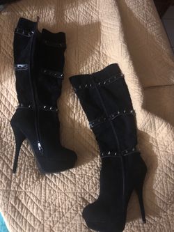 Spiky women boots size 7