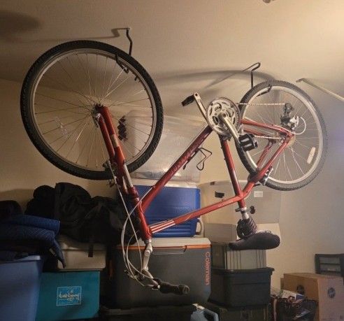 Giant Hybrid Road Bike