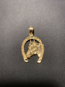 New arrivals! 10k real solid gold pendant 1.5” 4.7gr