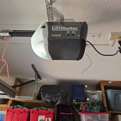 Lift Master Garage Door Opener