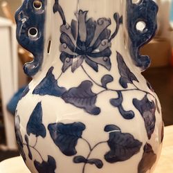 Vintage Chinese Blue and White Porcelain Vase