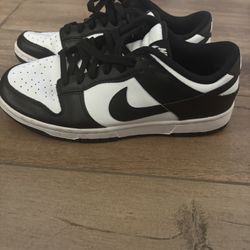Nike Dunk Panda 