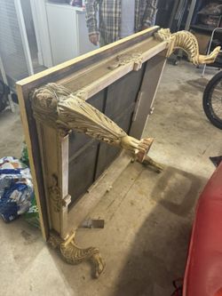 Vintage Antique Lions Foot Claw Table 