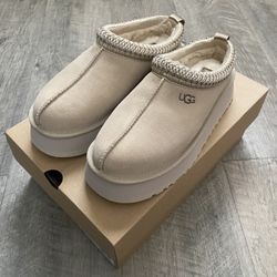 UGG Tazz Mustard Seed Size 9  
