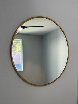 Round Mirror