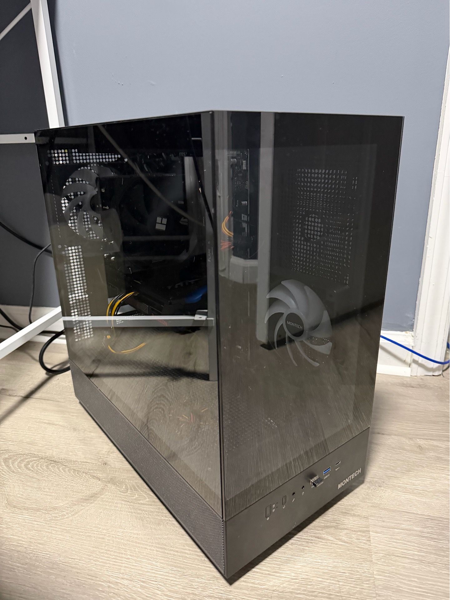 Gaming pc 7600x3D & 9060xt 16gb