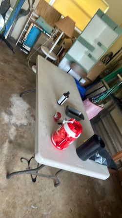 Folding table