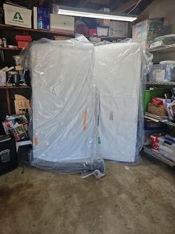 Twin SERTA LIKE NEW