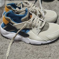 Size 5.5 Men Or 7 Women 