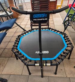 OnetwoFit Trampoline