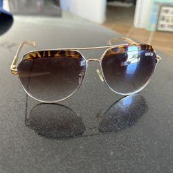 Gucci Aviator  Gold, And Tortoise