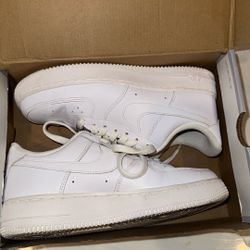 Womens Air Force 1 Size 7.5 White