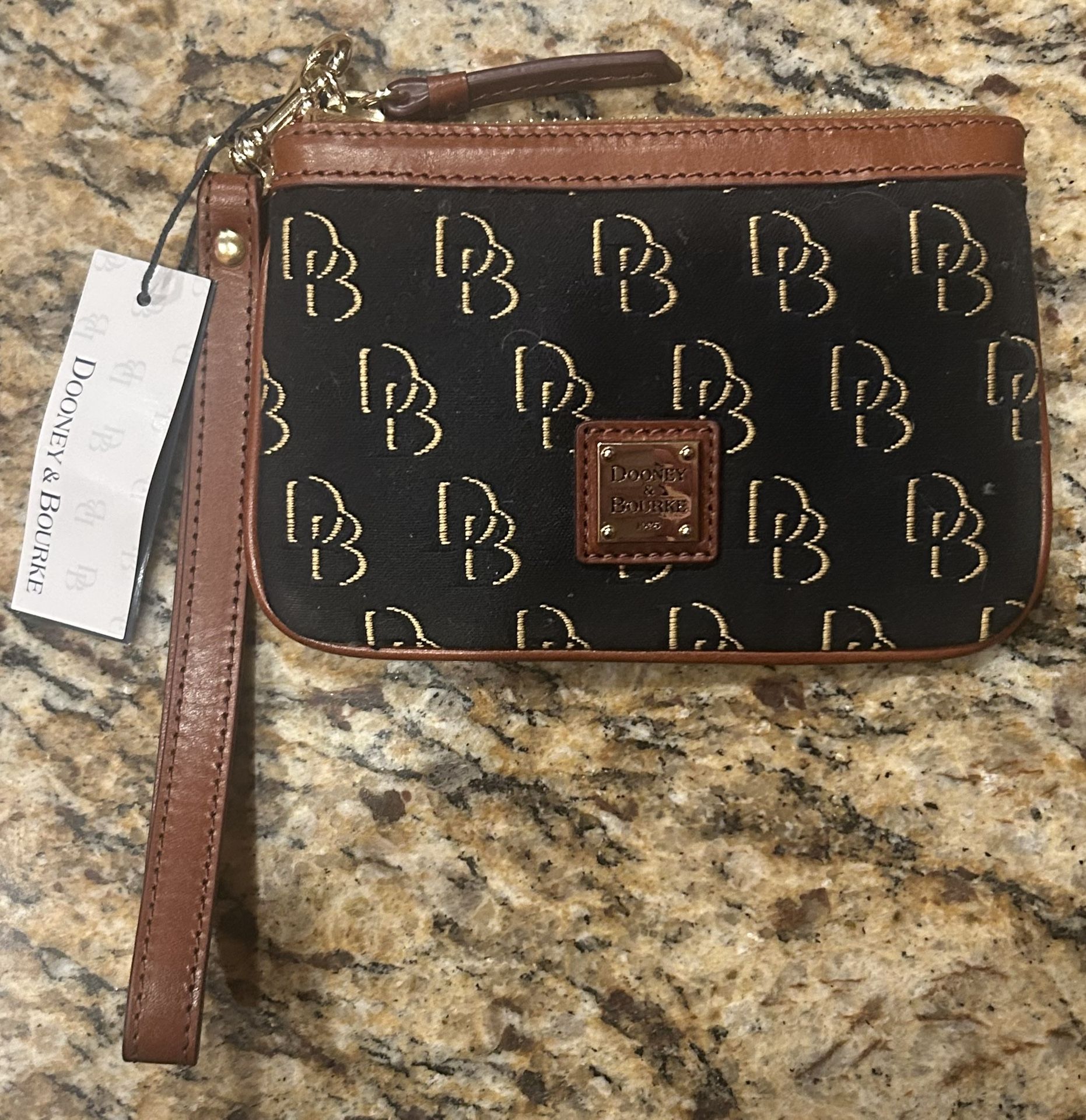 Dooney & Bourke Wristlet 
