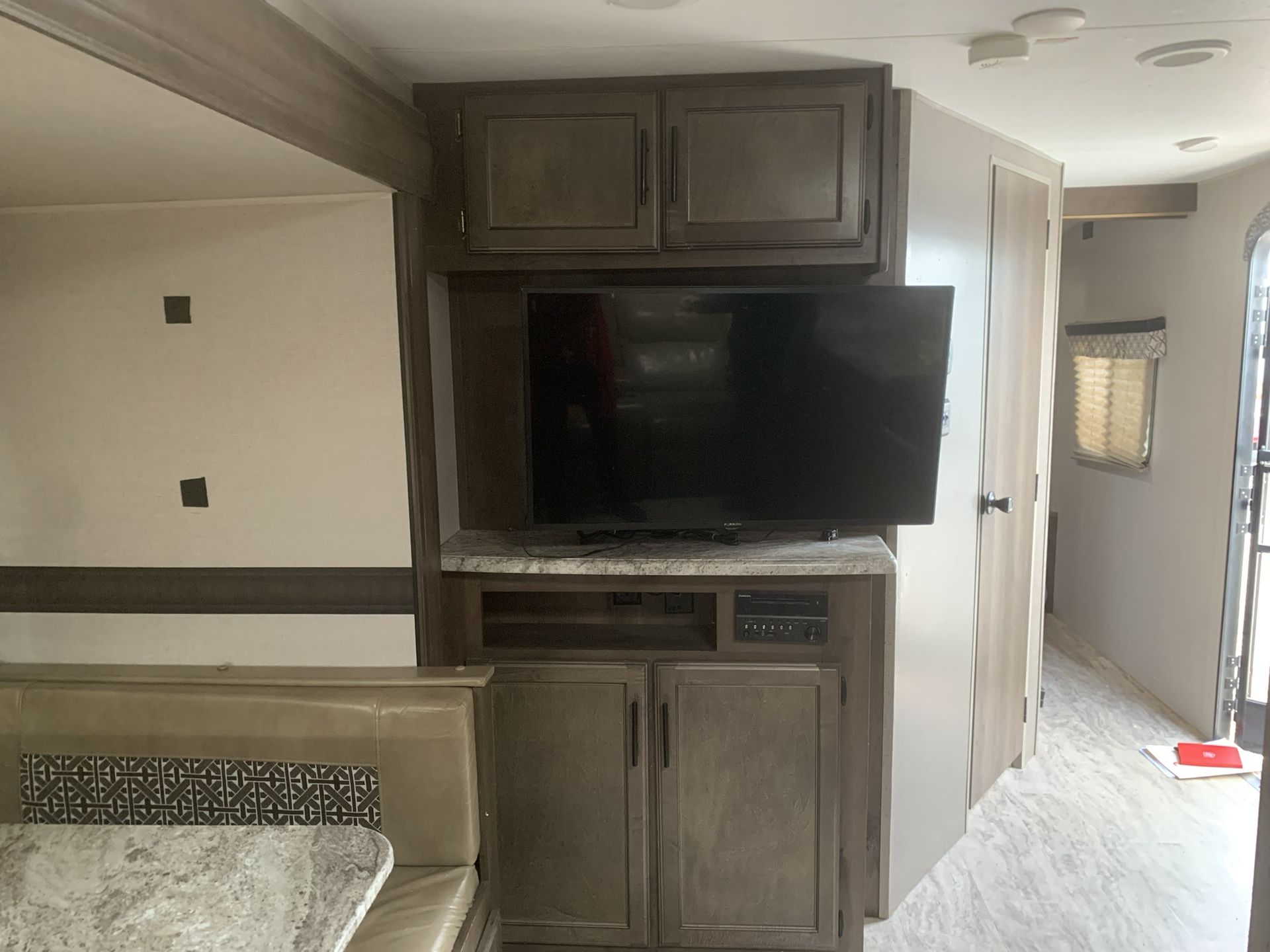 29’ Travel Trailer 2019 KZ C24RLK for Sale in Mesa, AZ OfferUp