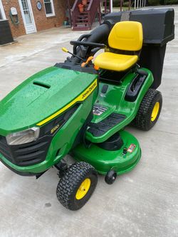 John Deere Riding Mower