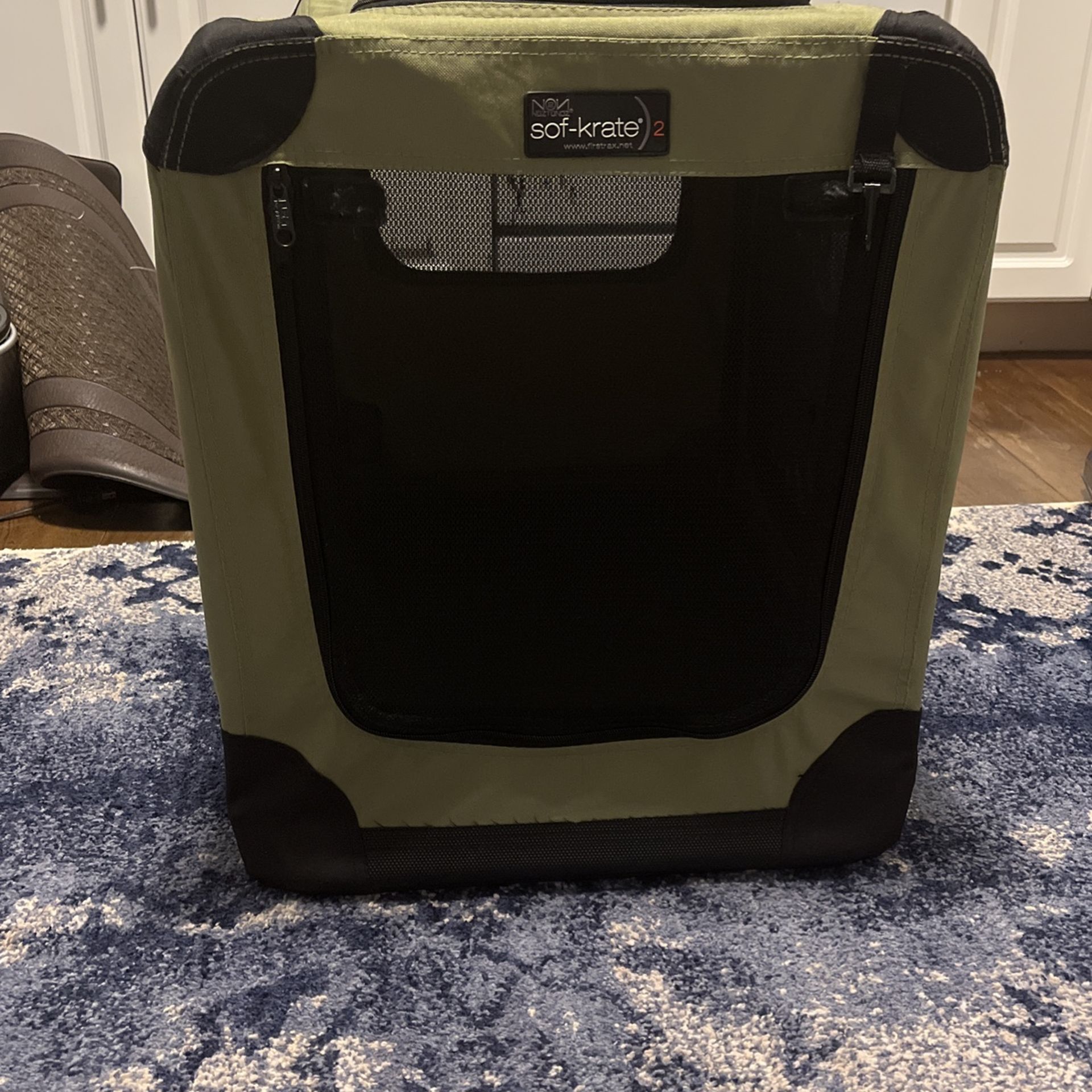 Used Like New dog house for small dogs