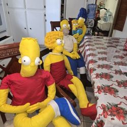 Life Size Dolls Of The Simpsons Family