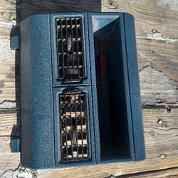 1988-94 Silverado Center Vent Panel OBS
