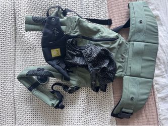 Lillé baby carrier