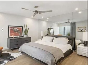 Copenhagen King Size IQ Bed Genuine Leather and Chrome Bed Serta Mattress