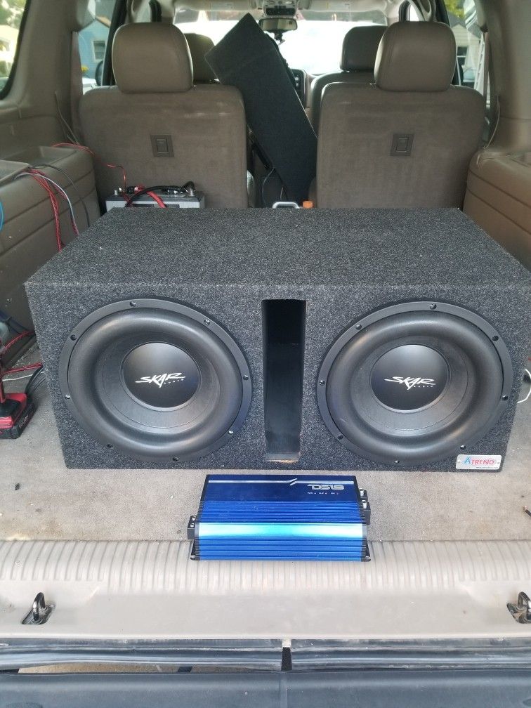 Subwoofer 12 Pulgadas SKAR Audio Con Amp