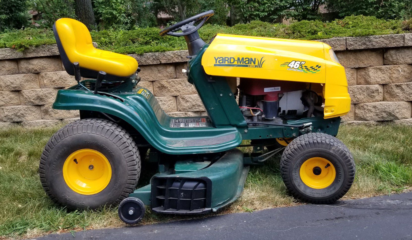 Yard-Man Lawn Tractor 46" deck
