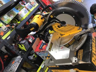 Dewalt 12”Double Bevel Compound Miter Saw
