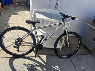 Trek Marlin Mountain Bike