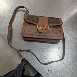 Louis Vuitton Purse 