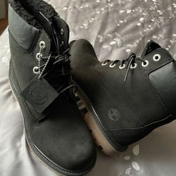 New Woman’s  Timberland Boots
