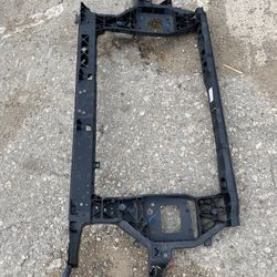 2019-2020 Hyundai Santa Fe Radiator Support Part