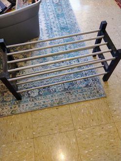 Metal and wood shoe rack pickup only cash