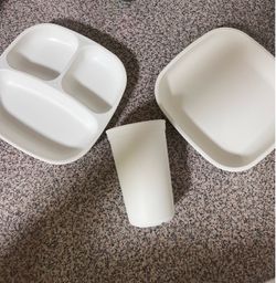 Re-play plates and cups